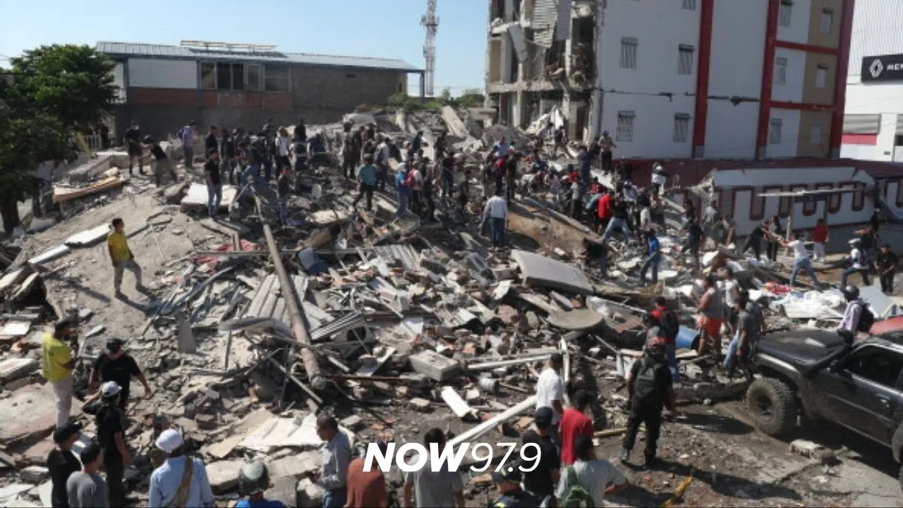 "Hay más de 50 personas fallecidas" - Pablo Arango, periodista en Bogotá, sobre el terremoto que sacudió Colombia.
