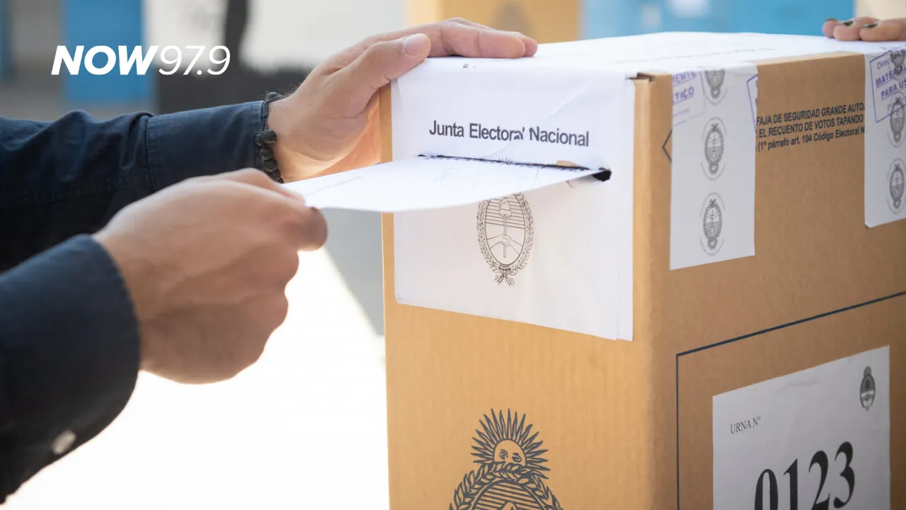 "Milei declinó su rol de liderazgo hacia adentro del gobierno y nadie zanja ni resuelve las internas" - Facundo Nejamkis, director de Opina Argentina, sobre la interna del gobierno y el escenario político electoral.