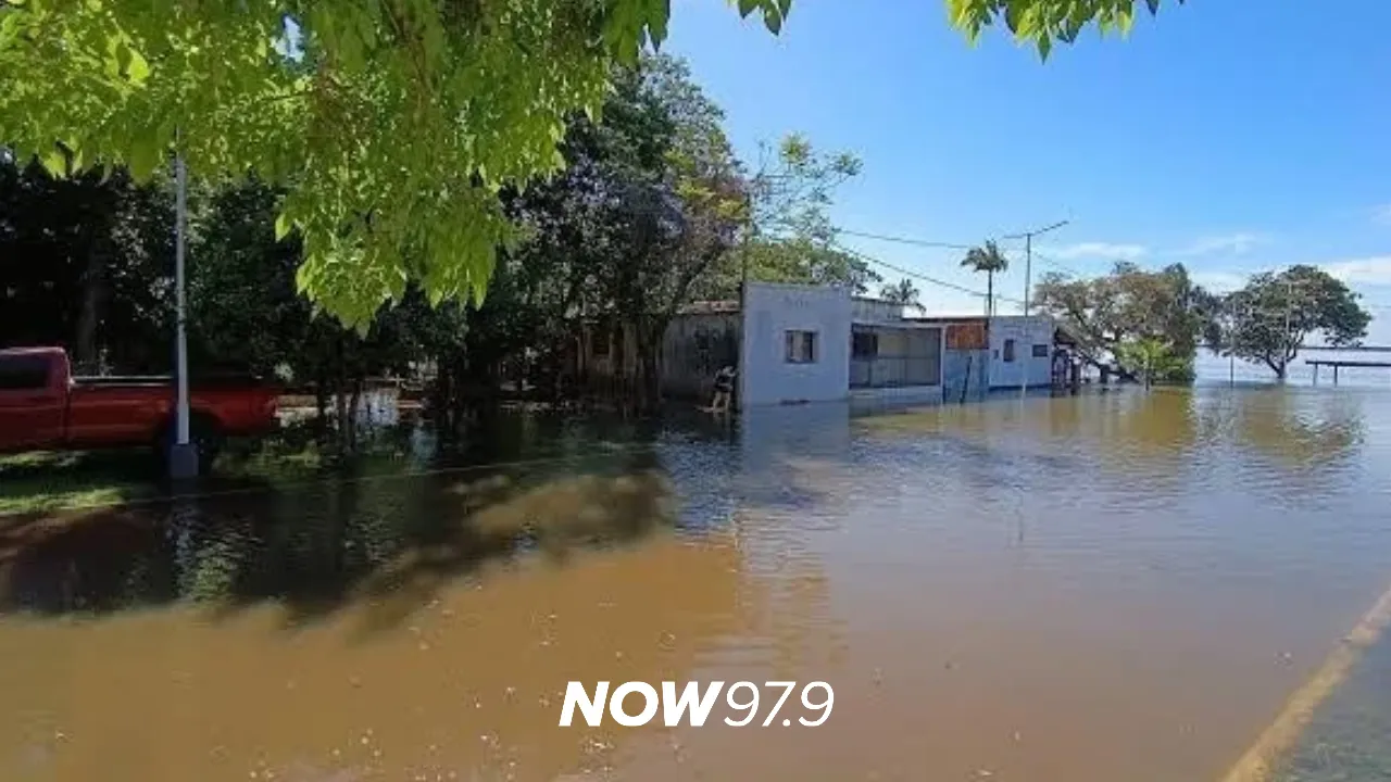 “Por ahora está todo controlado y la gente está siendo asistida" - Francisco Romero, intendente de Itatí, sobre las inundaciones causadas por el Superniño
