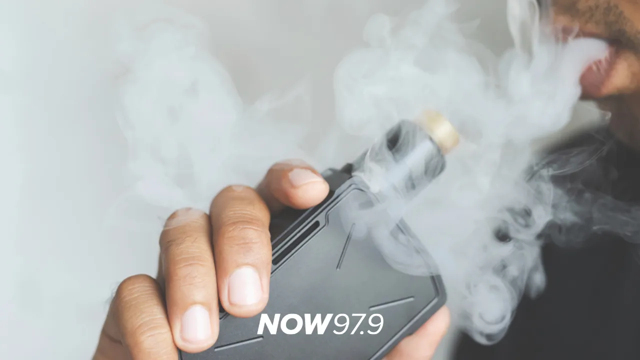 "Directamente hay que prohibir los vapeadores" - Alejandro Teper,  Neumonólogo, sobre los riesgos que produce el vaper en la salud.